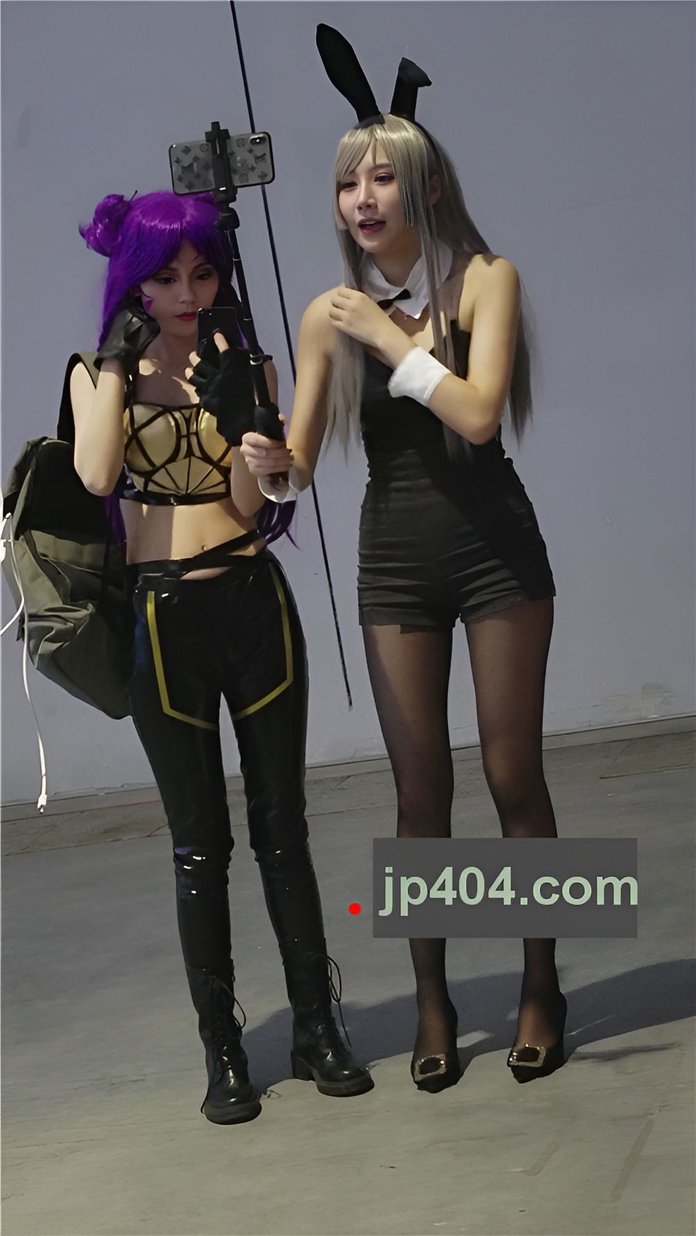 两个直播的coplay妹子[843M/MP4]