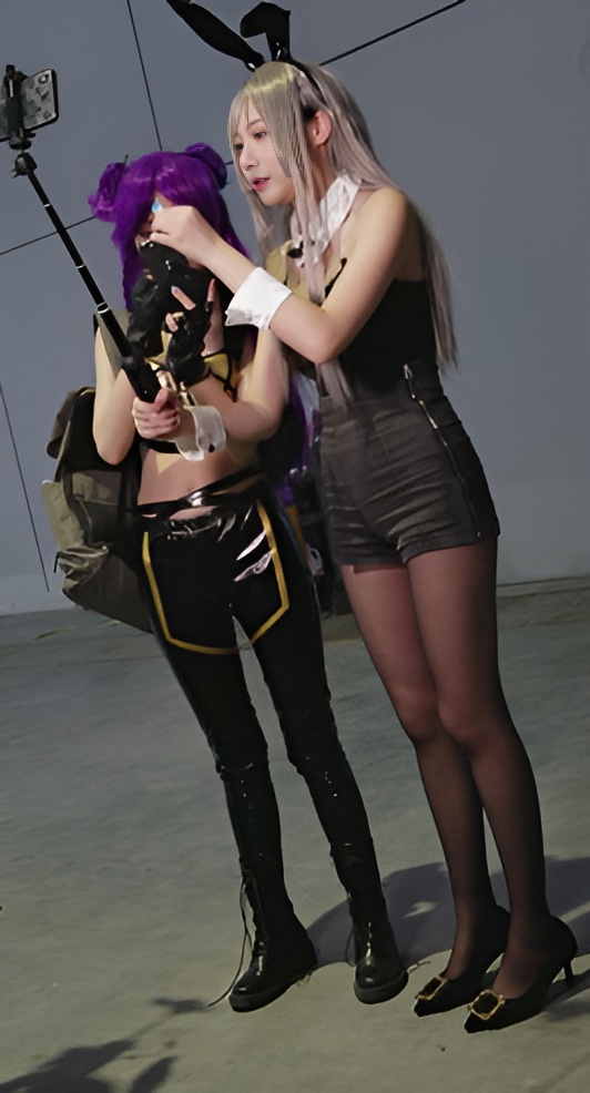 两个直播的coplay妹子[843M/MP4]