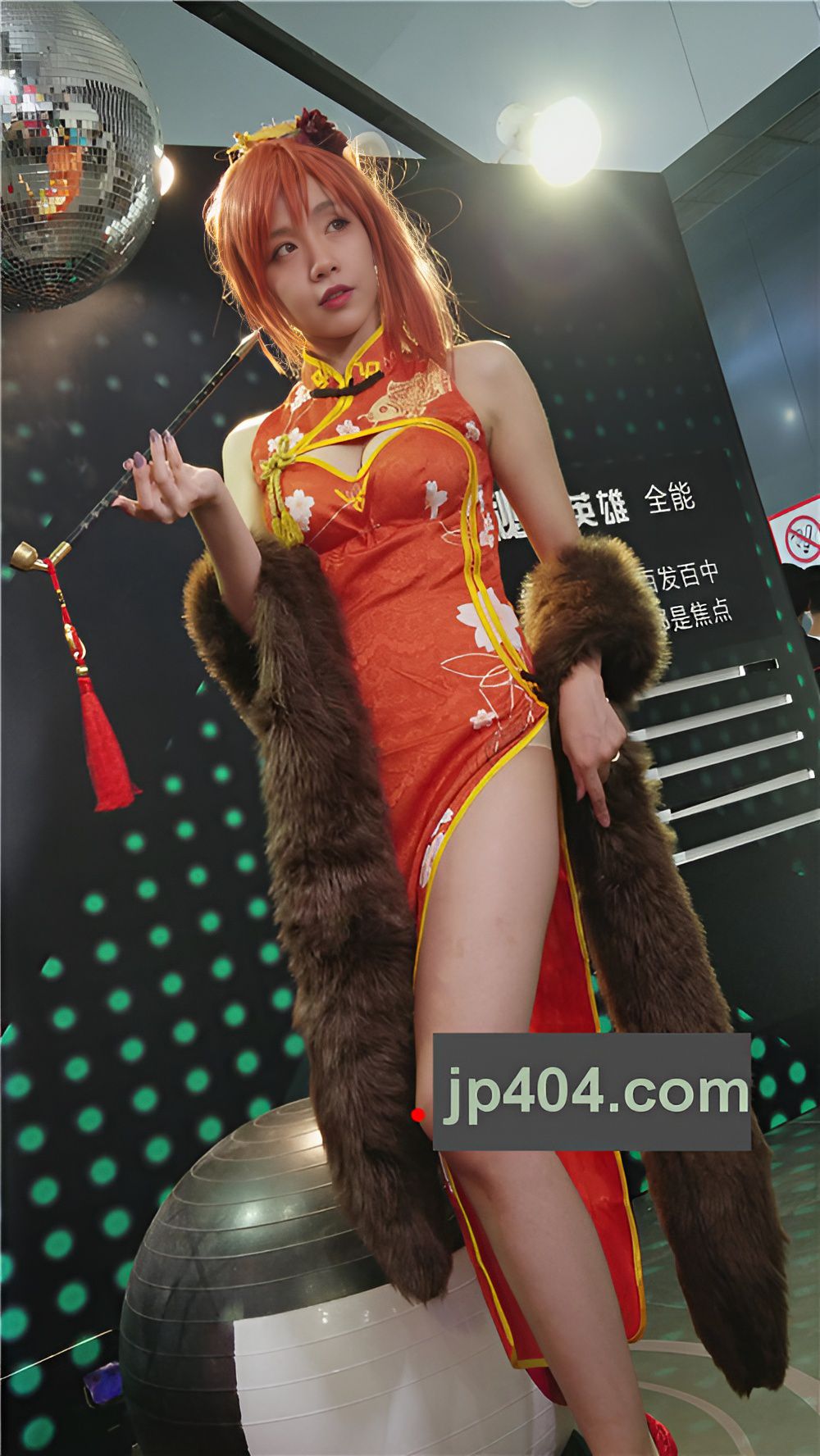 coplay旗袍小姐姐[781M/MP4]