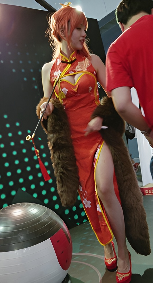 coplay旗袍小姐姐[781M/MP4]