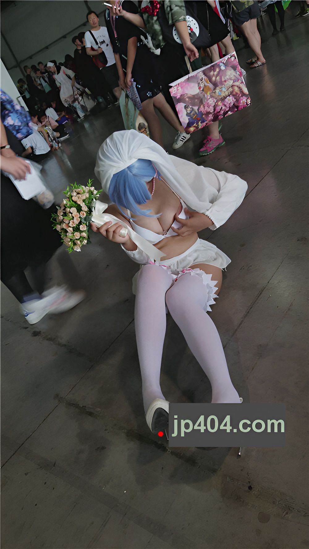 性感的coplay妹子[382M/MP4]