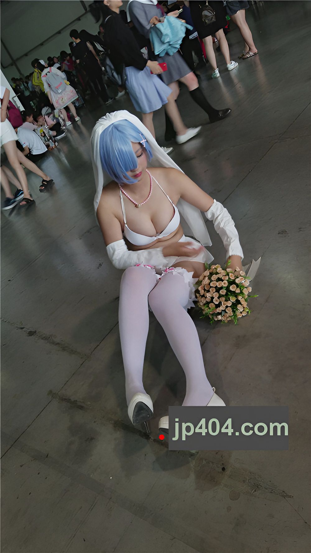 性感的coplay妹子[382M/MP4]