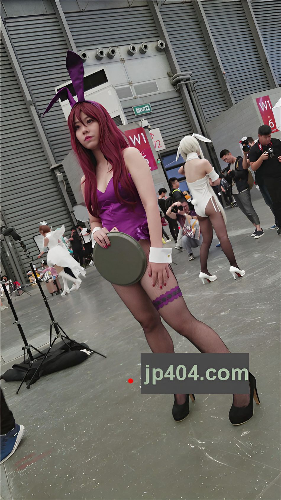 兔子女仆coplay妹子[439M/MP4]