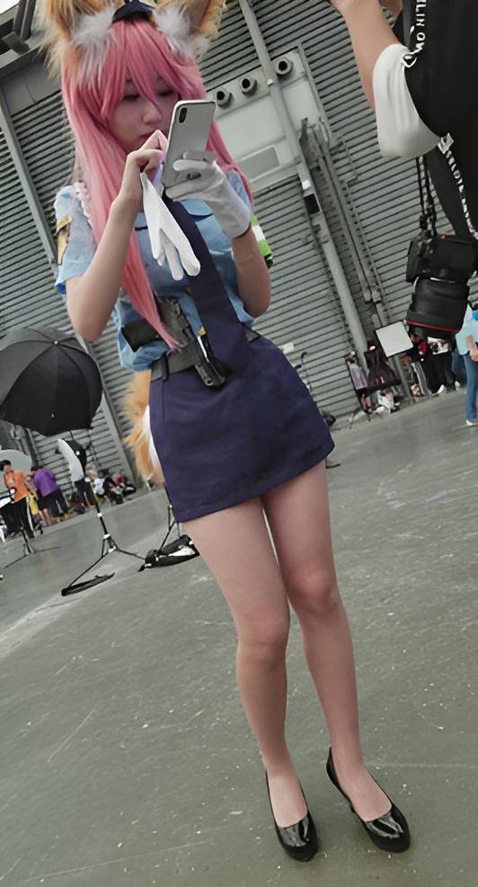 coplay狐狸小姐姐[698M/MP4]