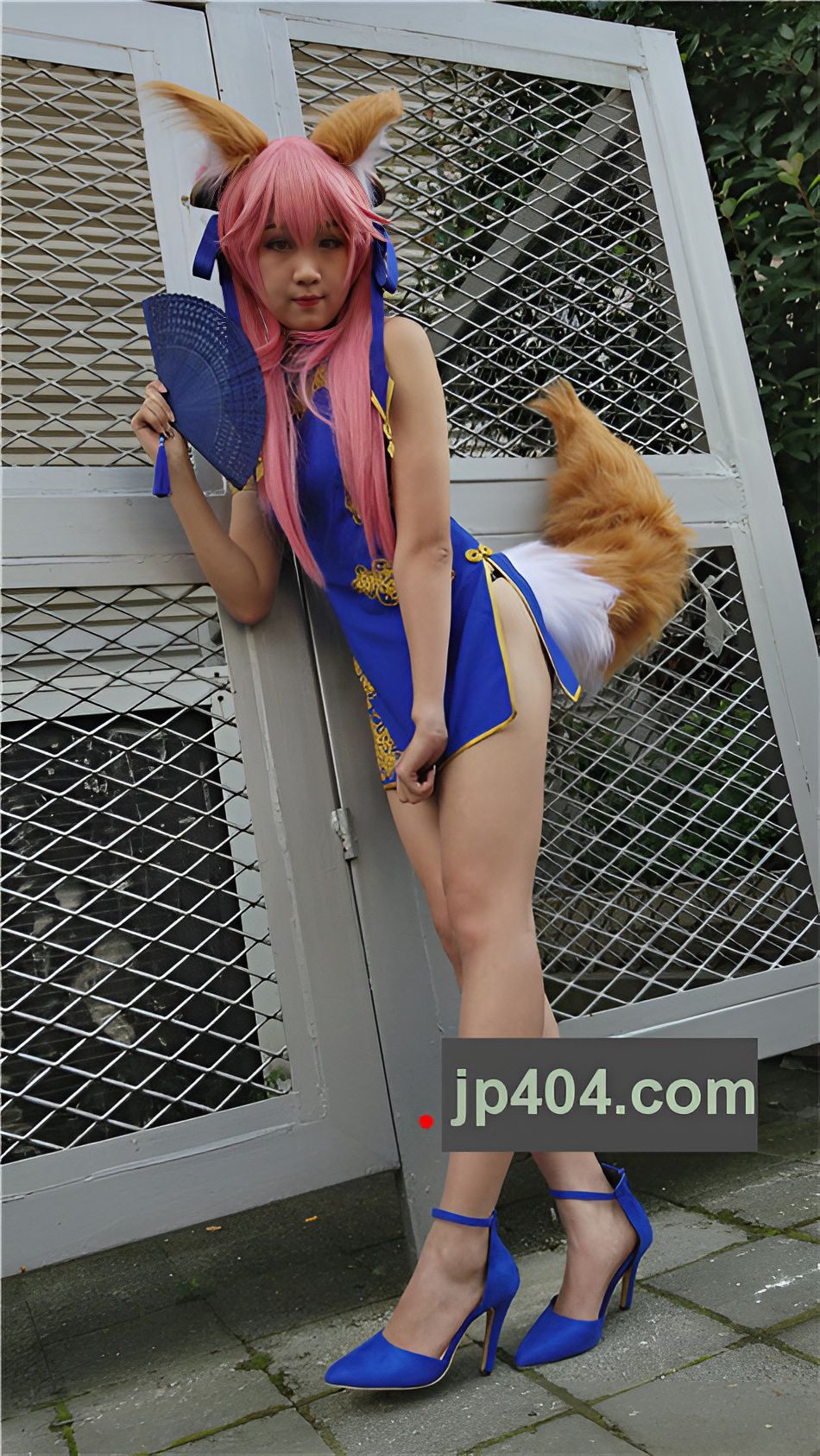 性感的小狐狸coplay妹子[705M/MP4]