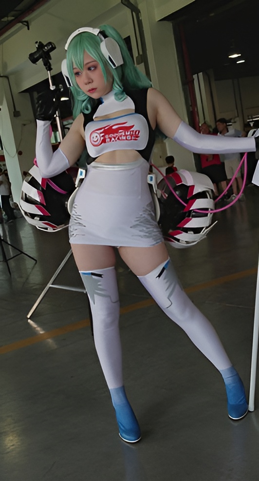 coplay白色包臀裙小姐姐[699M/MP4]