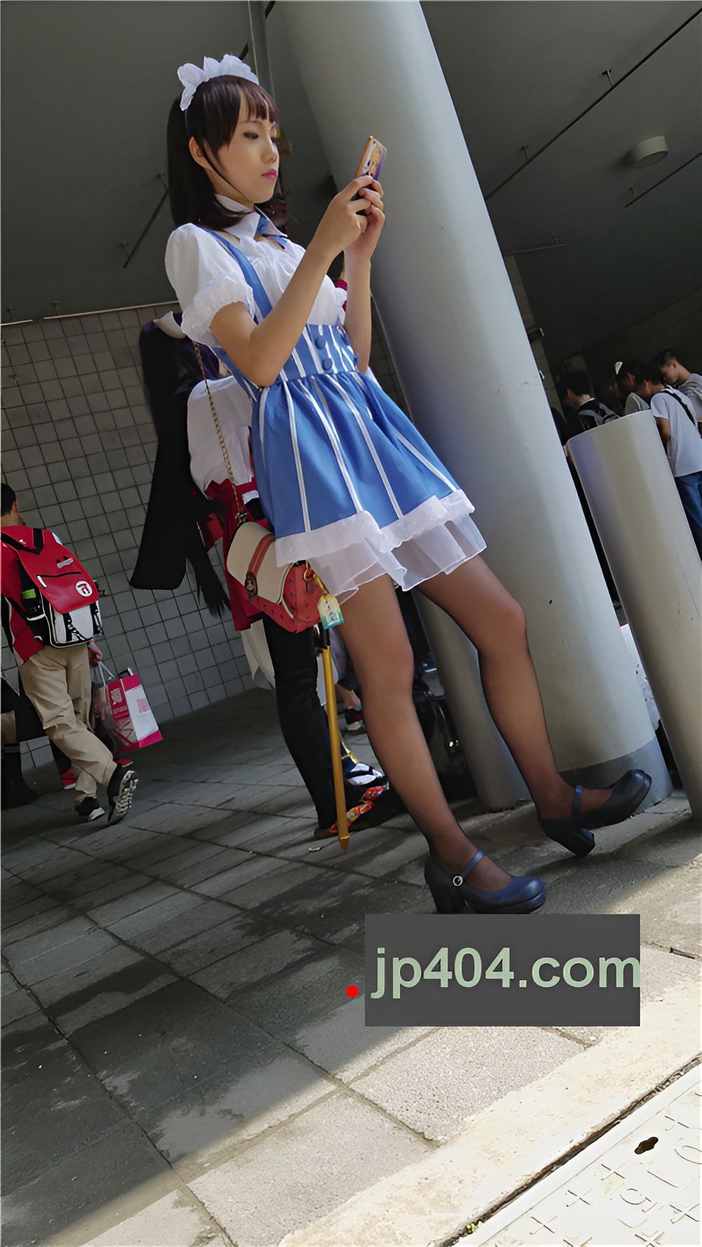 黑丝蓝色女仆cosplay美女[862M/MP4]