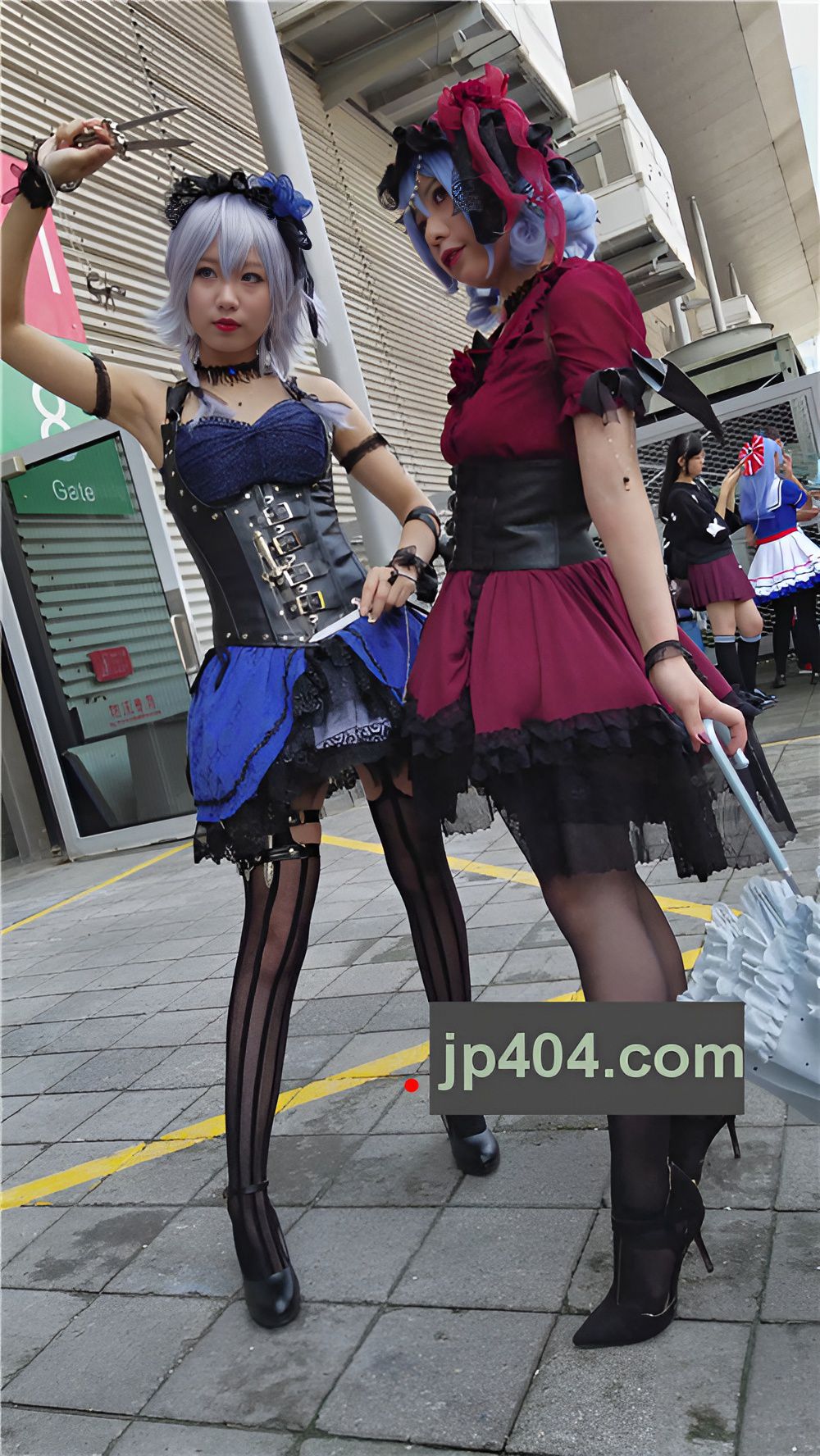 花纹黑丝蓝裙cosplay美女[545M/MP4]