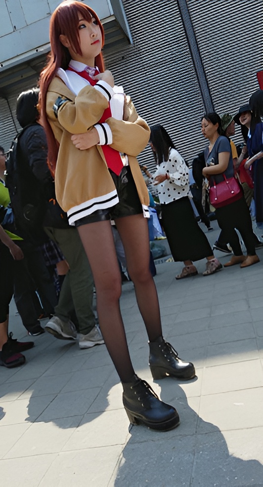 黑色短裙黑丝cosplay美女[580M/MP4]