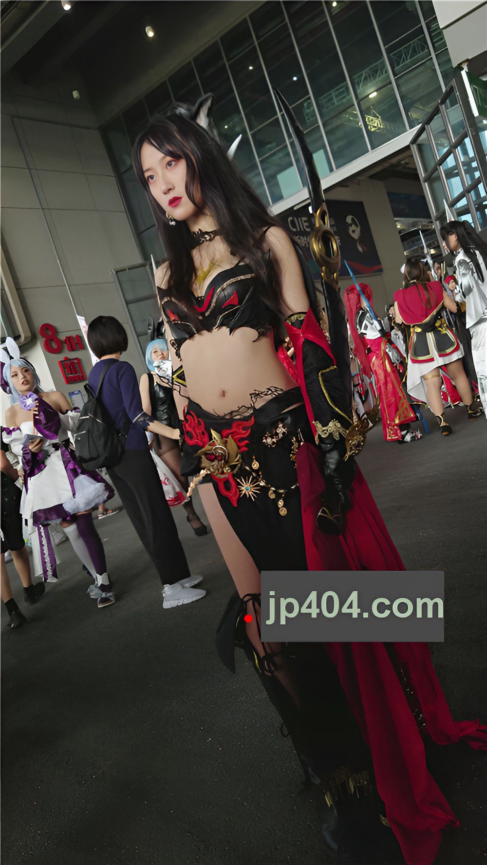 皮衣抹胸coser[507M/MP4]