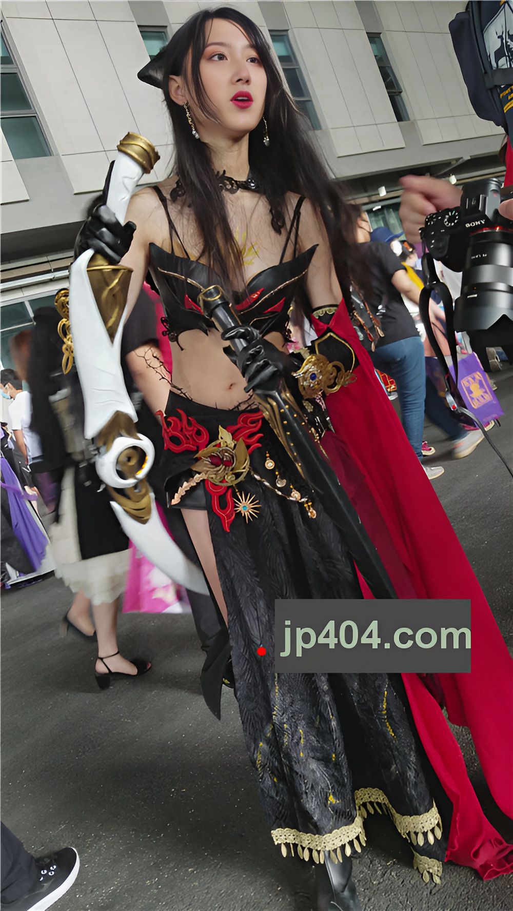 皮衣抹胸coser[507M/MP4]