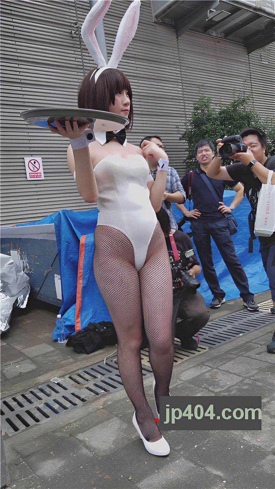 漂亮的性感兔装妹子[539M/MP4]