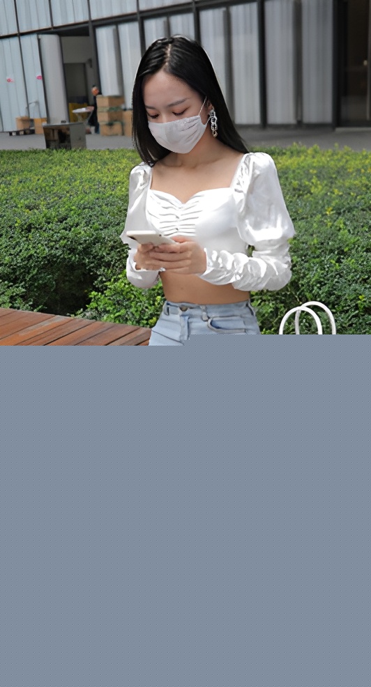 性感的牛仔裙美女【套图+视频】