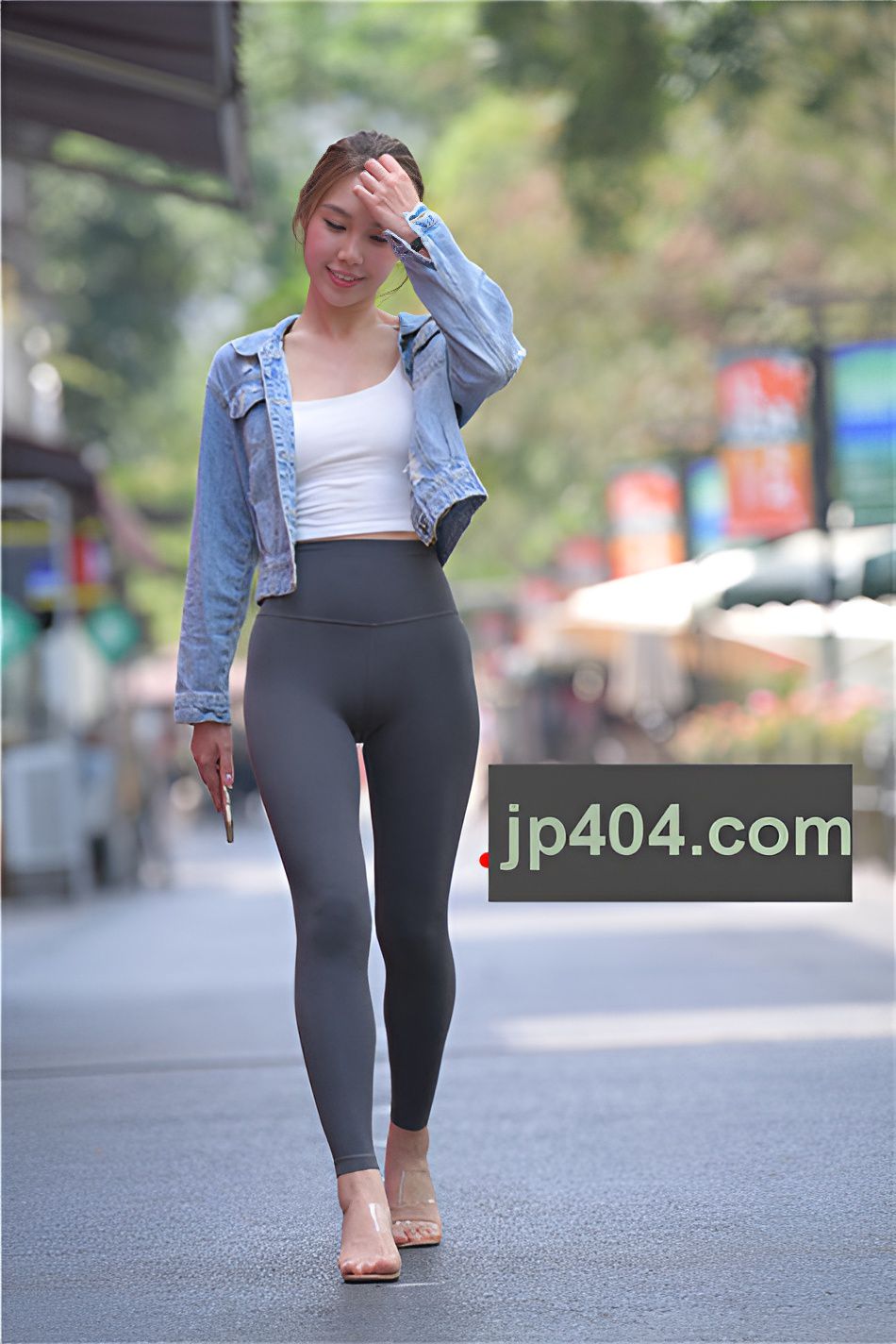 （套图一）黑色紧身瑜伽裤美女 (320P)[7.32G/JPG]