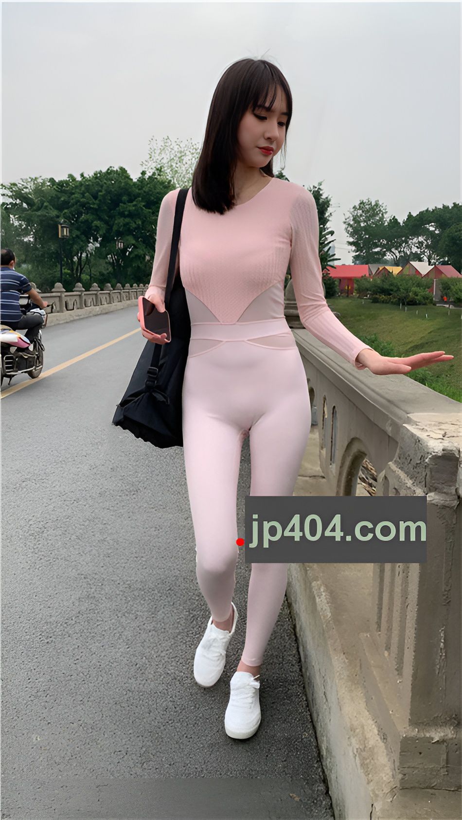 （视频）安静的美女 [11.43G/MP4]