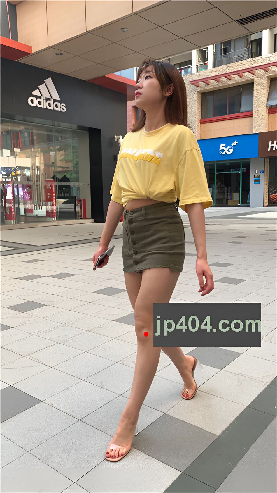 （视频）绿色短裙女孩 [11.03G/MP4]