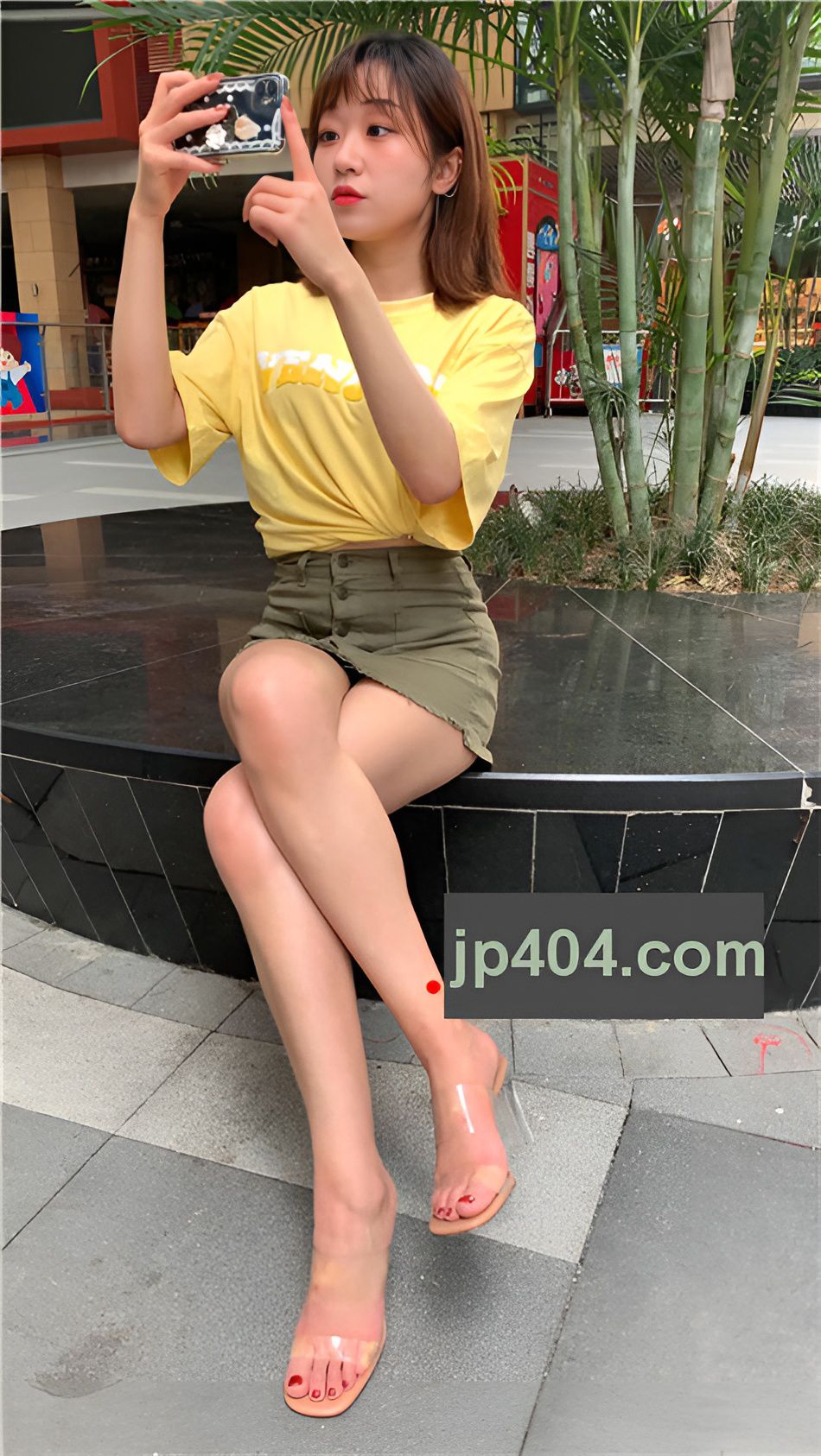 （视频）绿色短裙女孩 [11.03G/MP4]