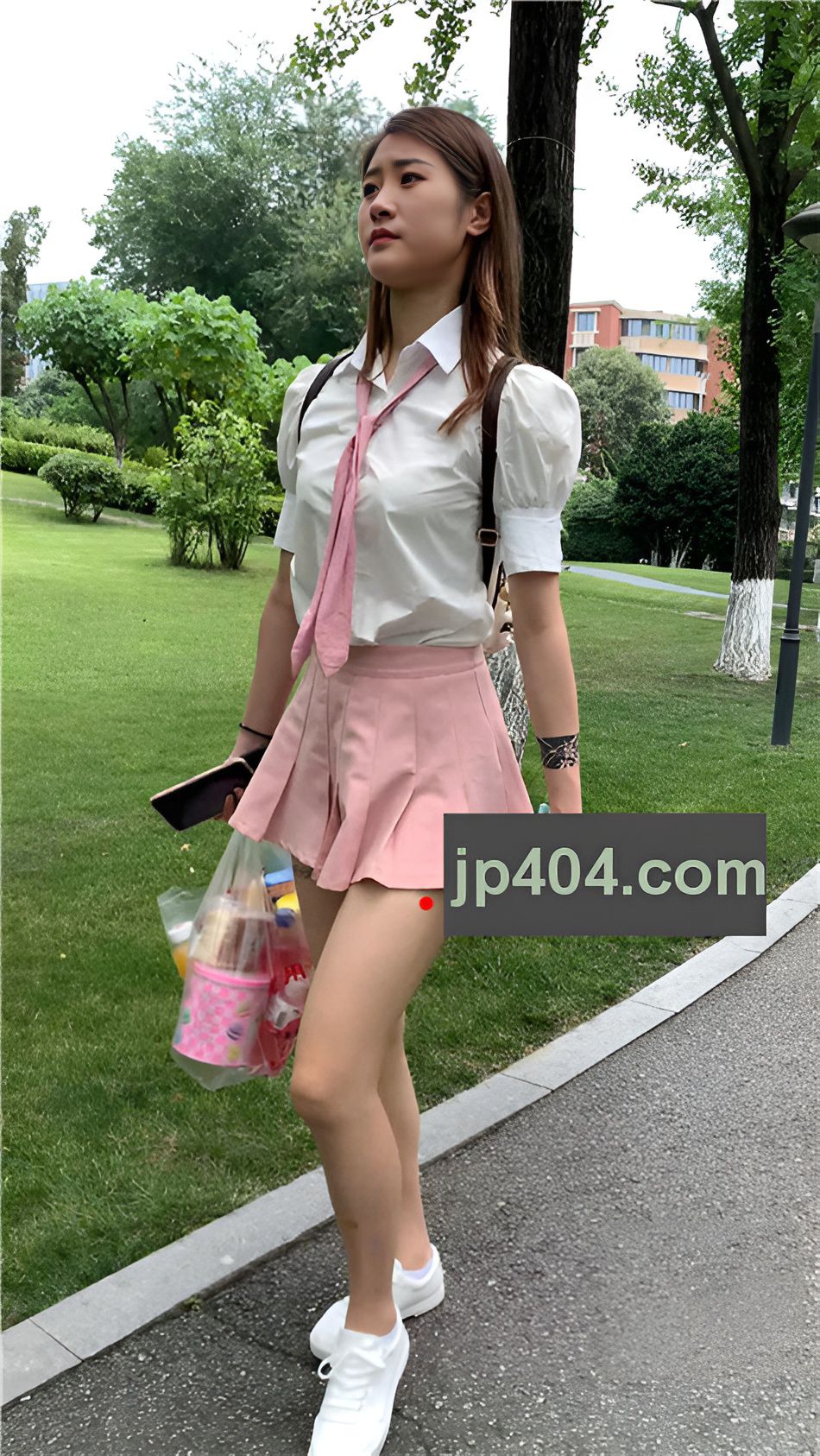 （视频）粉色短裙美眉 [8.52G/MP4]