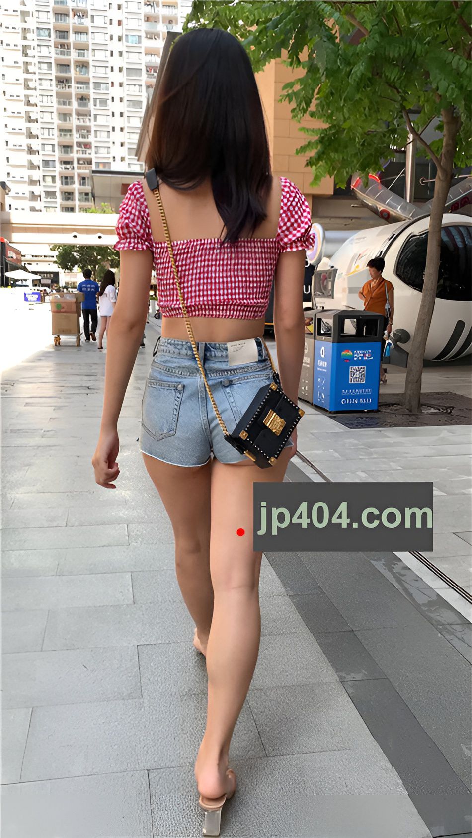 （视频）牛仔热裤女孩 [10.82G/MP4]