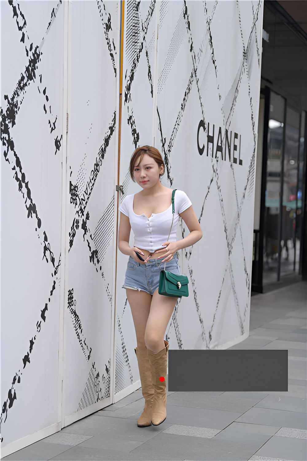 漂亮的牛仔热裤妹子(141P)[2.9G/JPG]