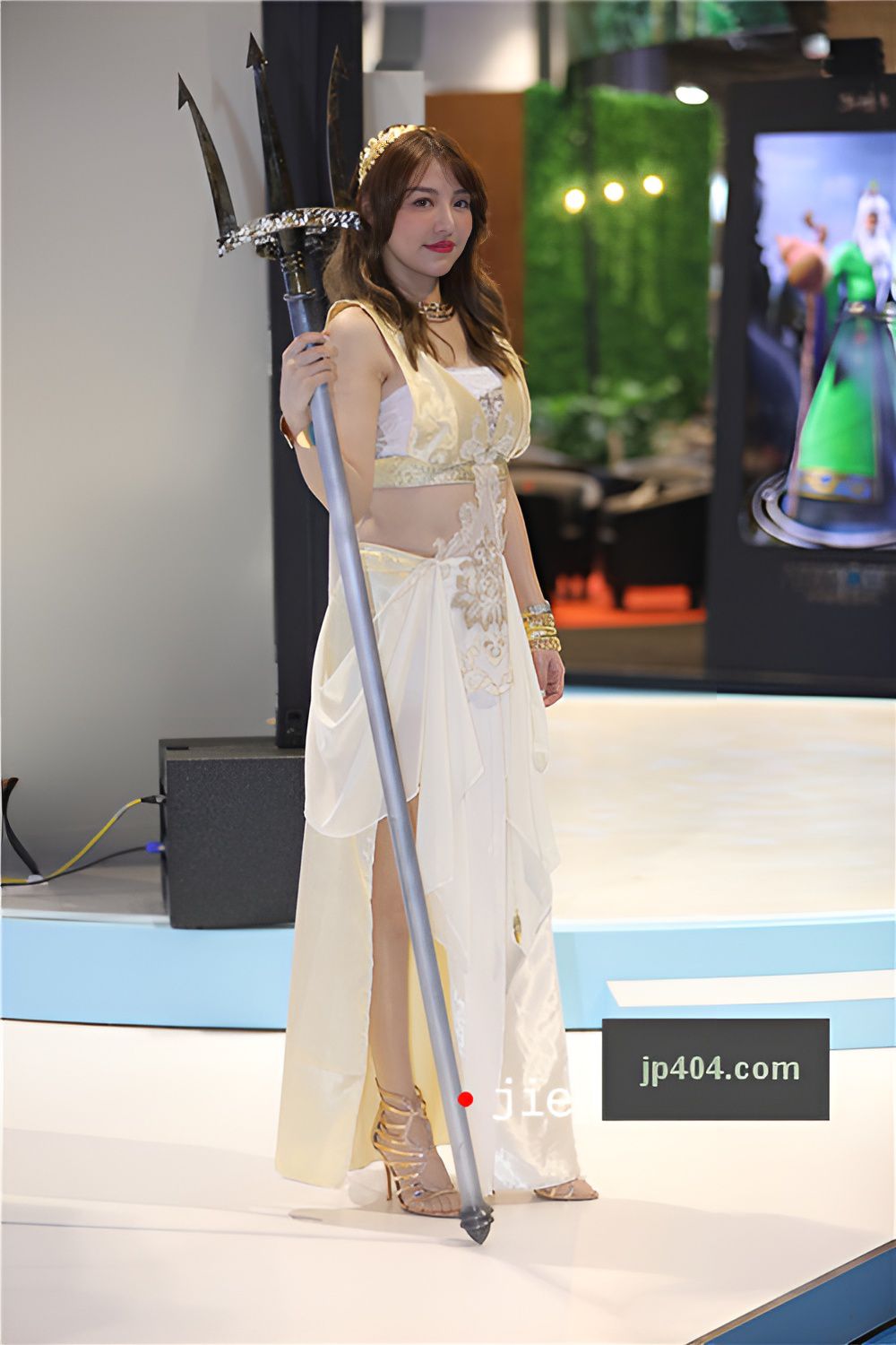 漂亮的美女模特(35P)[218M/JPG]