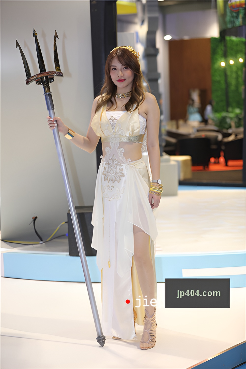 漂亮的美女模特(35P)[218M/JPG]