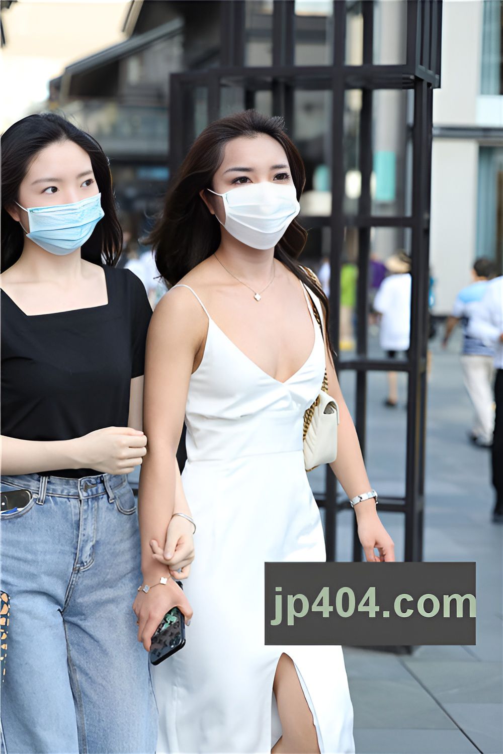 白色吊带长裙MM(54P)[371M/JPG]