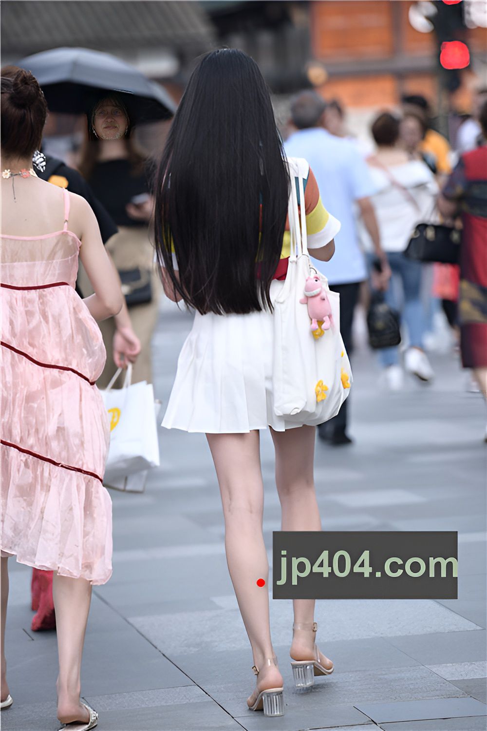 漂亮的白裙小姐姐(28P)[659M/JPG]