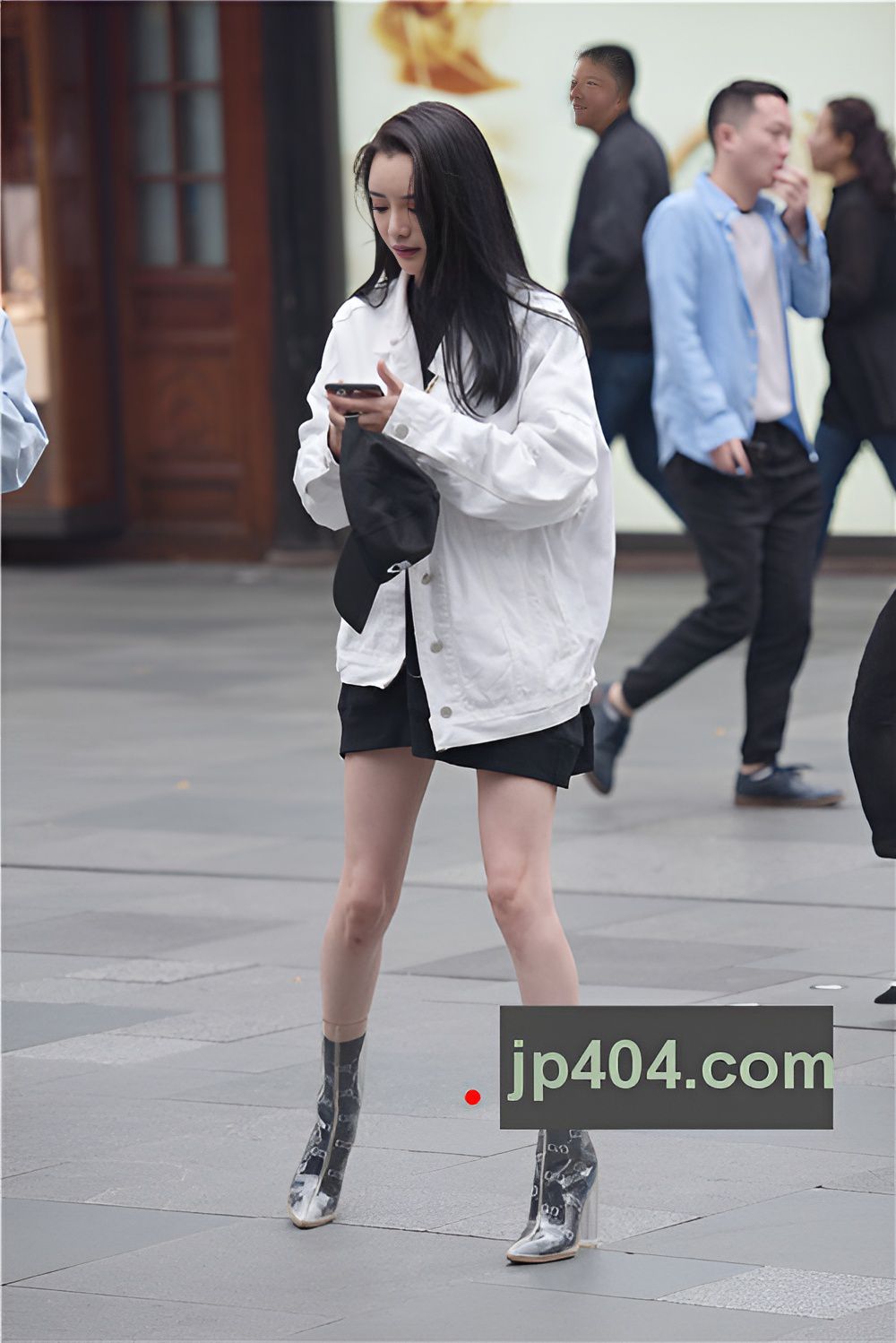 苗条的的长腿美女(107P)[2.11G/JPG]