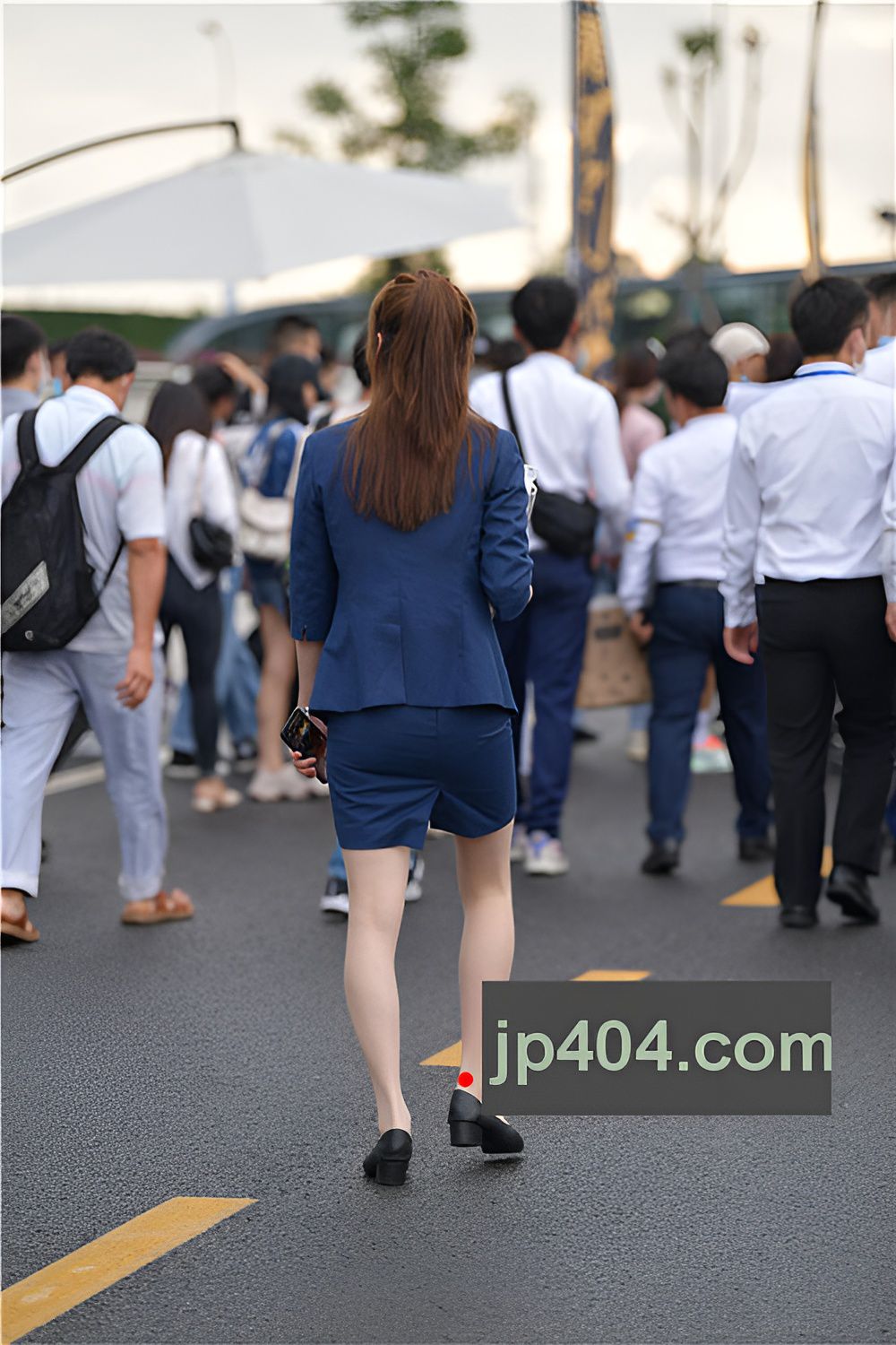 展会上的销售小姐姐(55P)[784M/JPG]