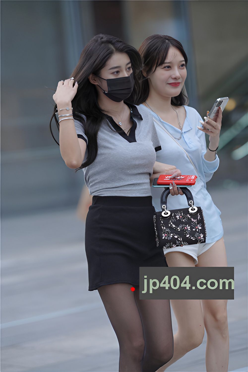 黑裙黑丝小姐姐【套图+视频】