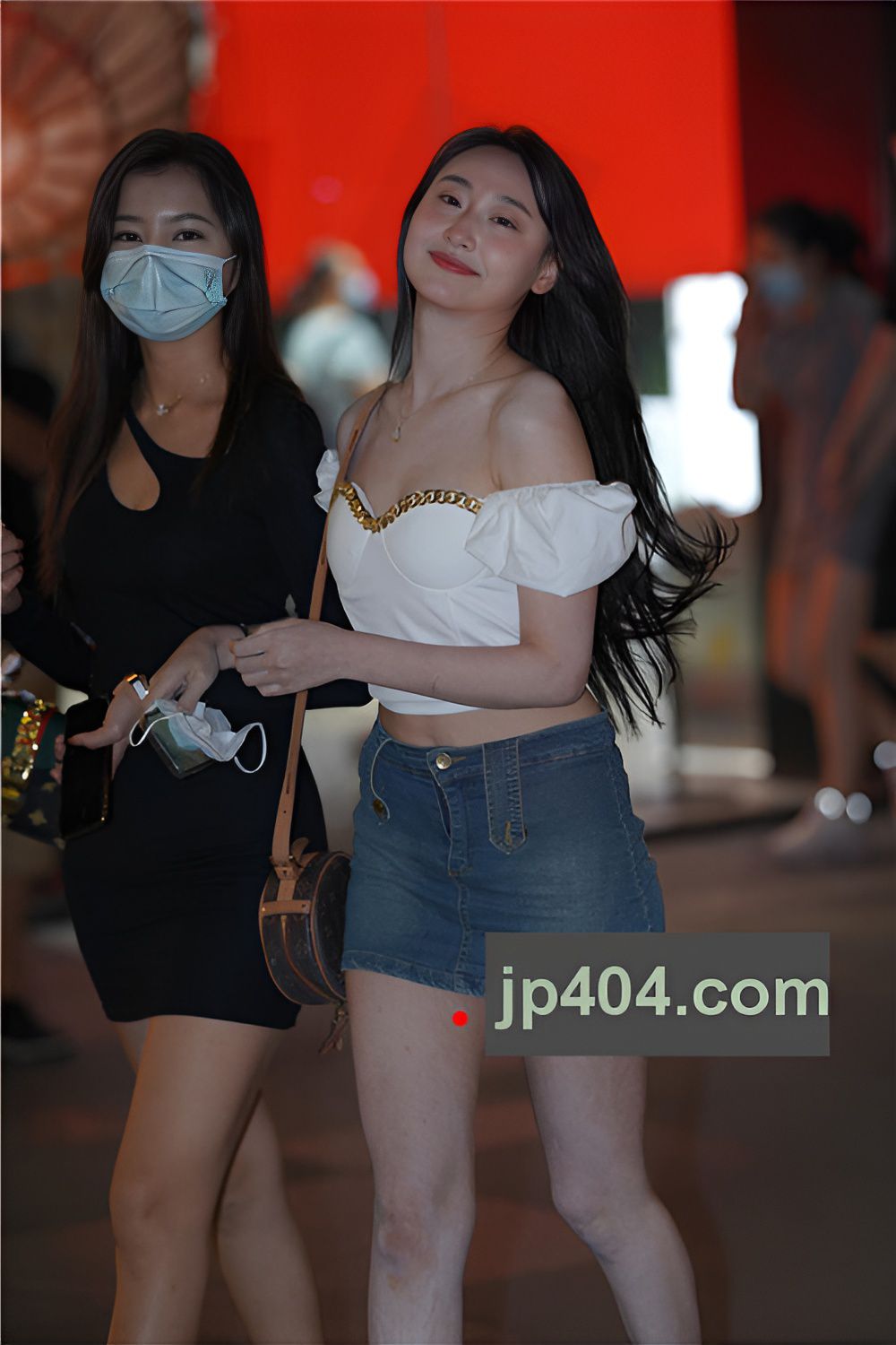 牛仔裙小姐姐【套图+视频】