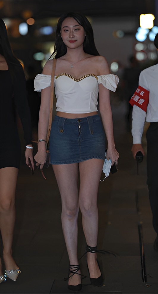 牛仔裙小姐姐【套图+视频】