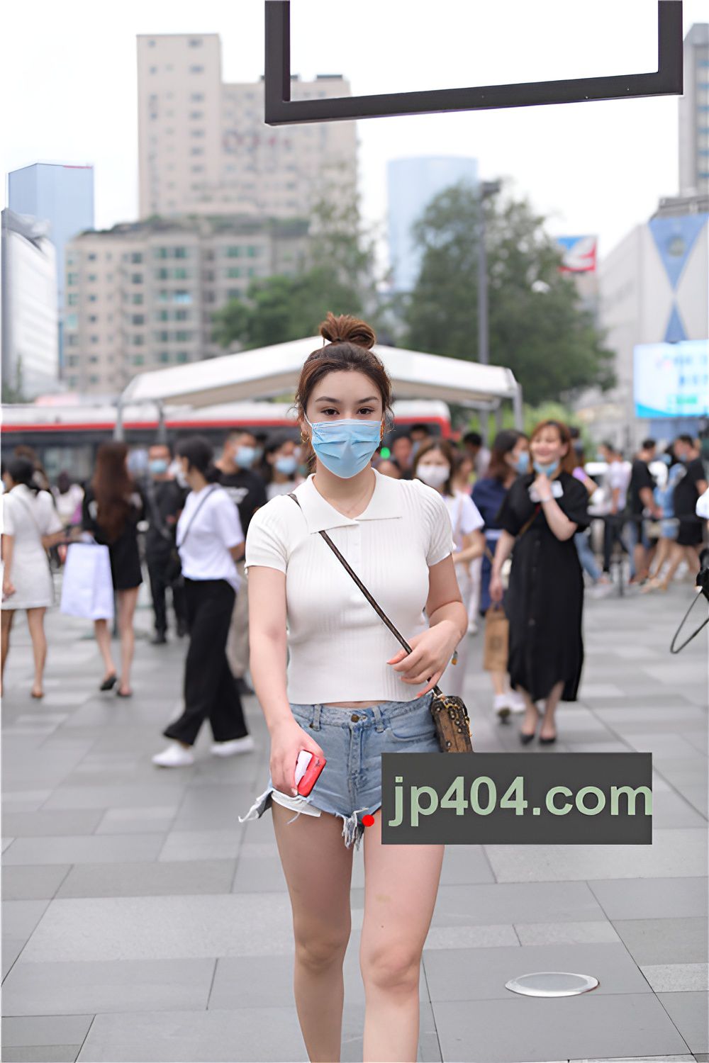 漂亮的热裤小姐姐(49P)[1.04G/JPG]