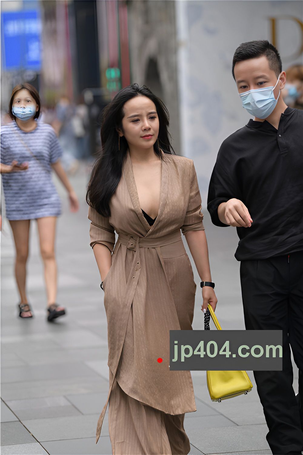 深V妹子(75P)[1.61G/JPG]