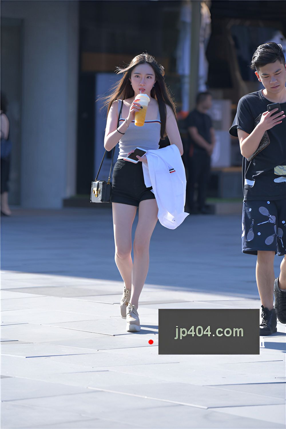 喝果汁的小姐姐(23P)[269M/JPG]