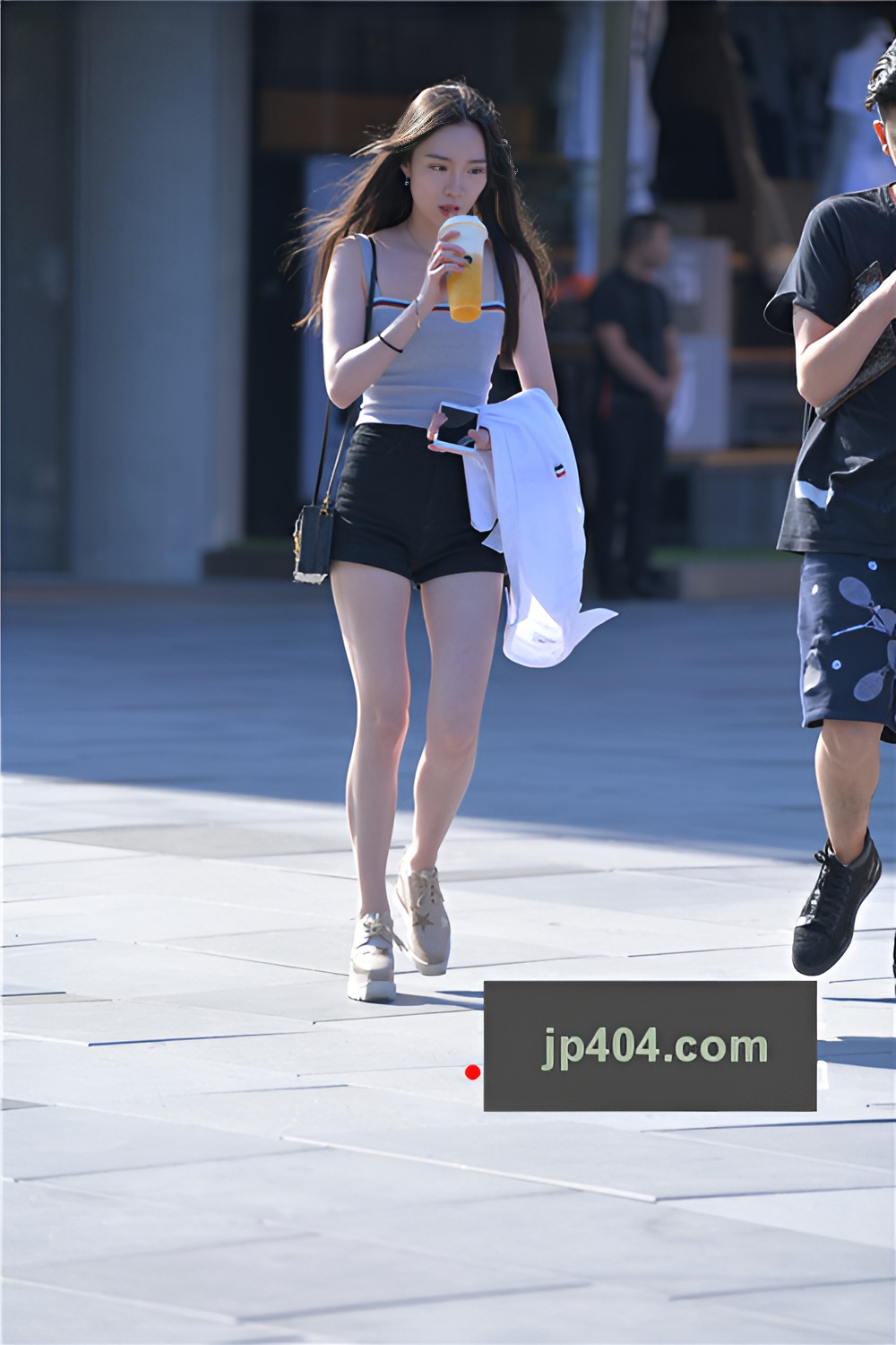 喝果汁的小姐姐(23P)[269M/JPG]