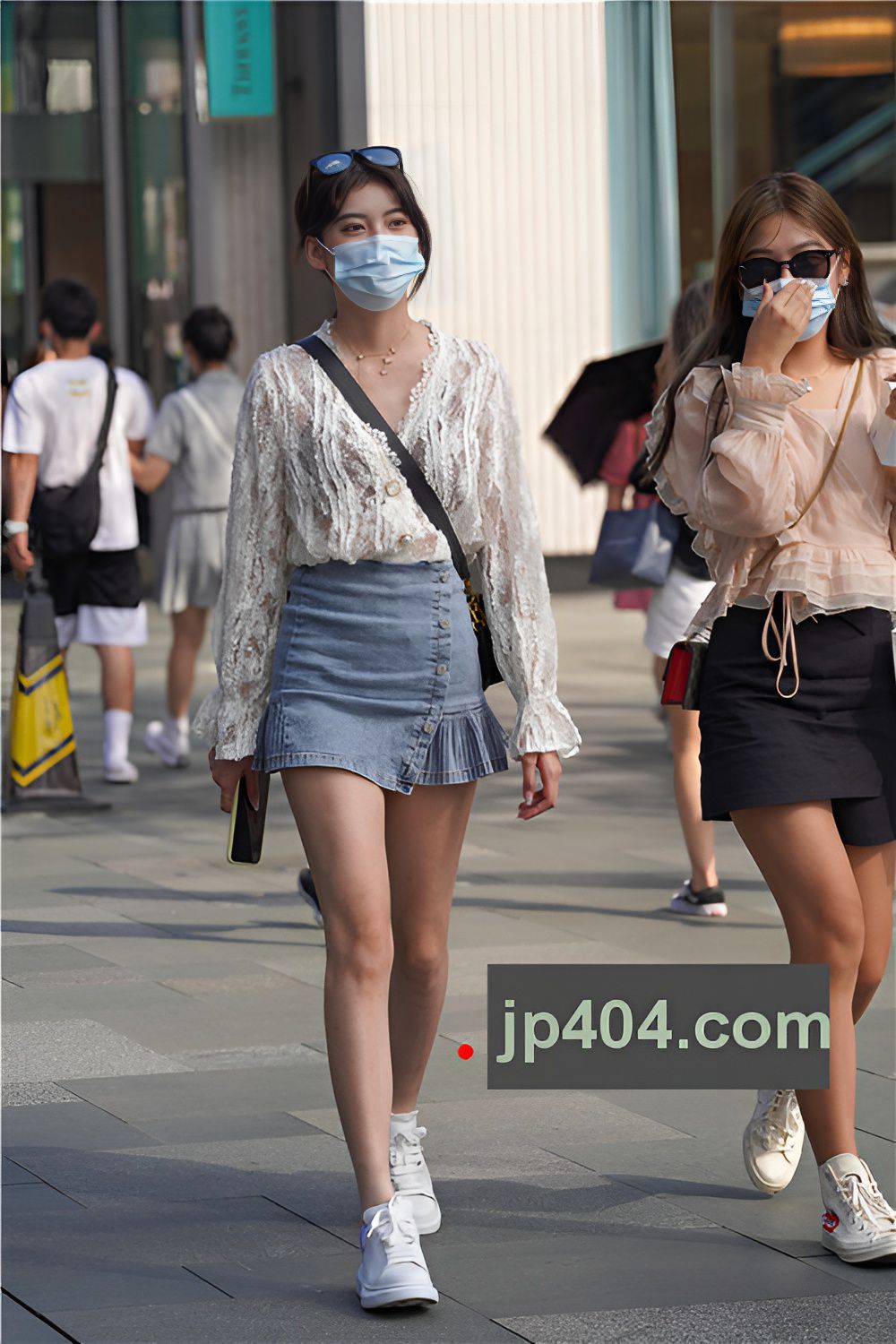 高腰短裙女孩(71P)[836M/JPG]