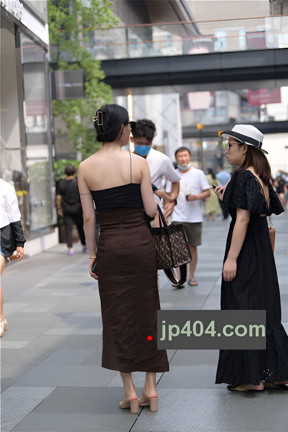 一字抹胸装小姐姐(80P)[1.66G/JPG]