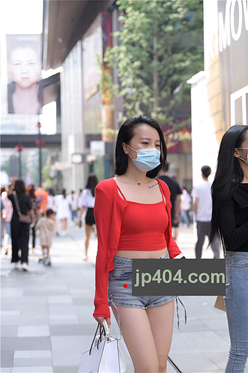 红衣妹子(70P)[1.52G/JPG]