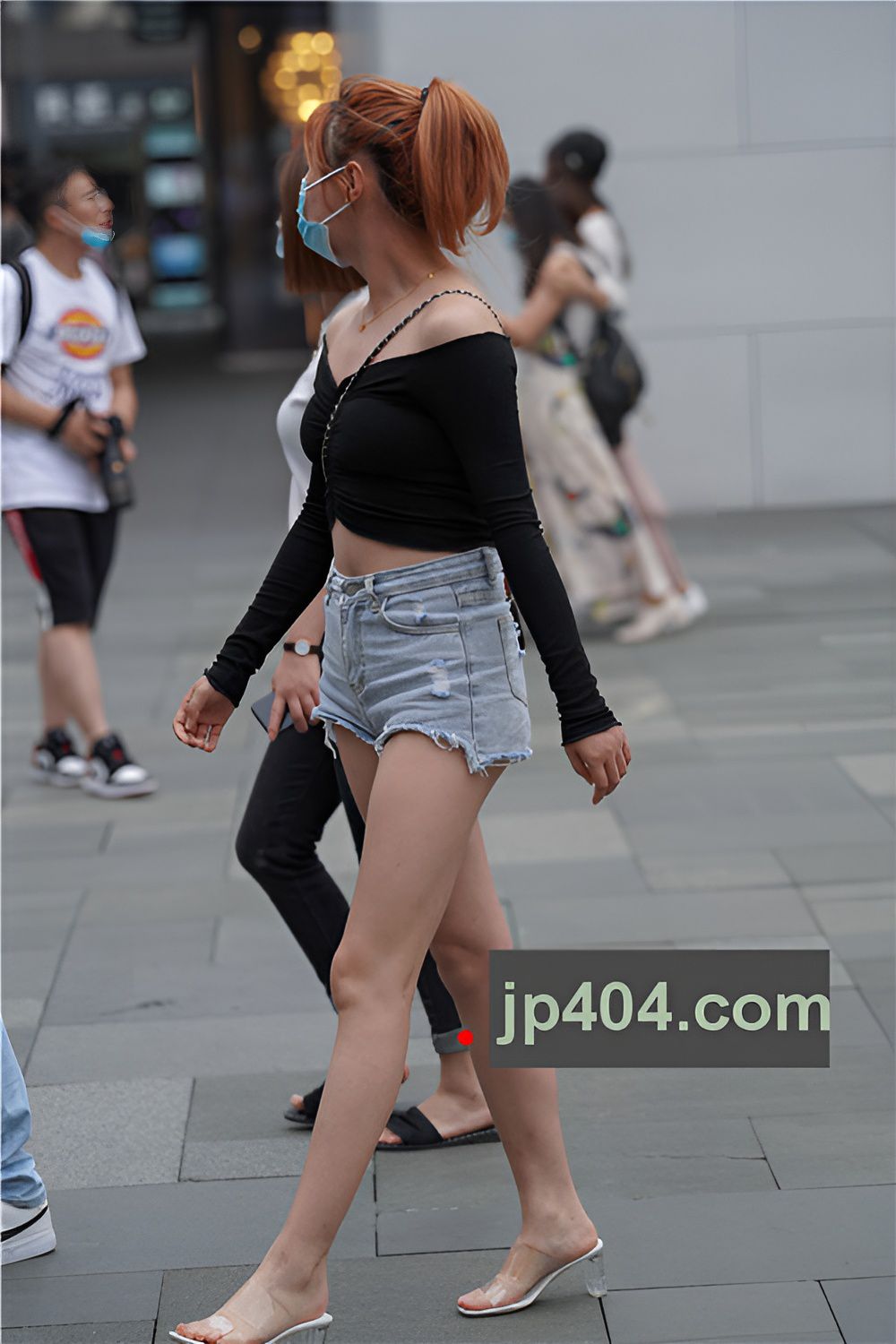 漂亮的黑衣妹子(56P)[613M/JPG]