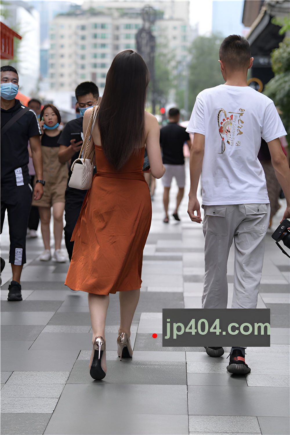 漂亮的长裙美女(68P)[1.38G/JPG]