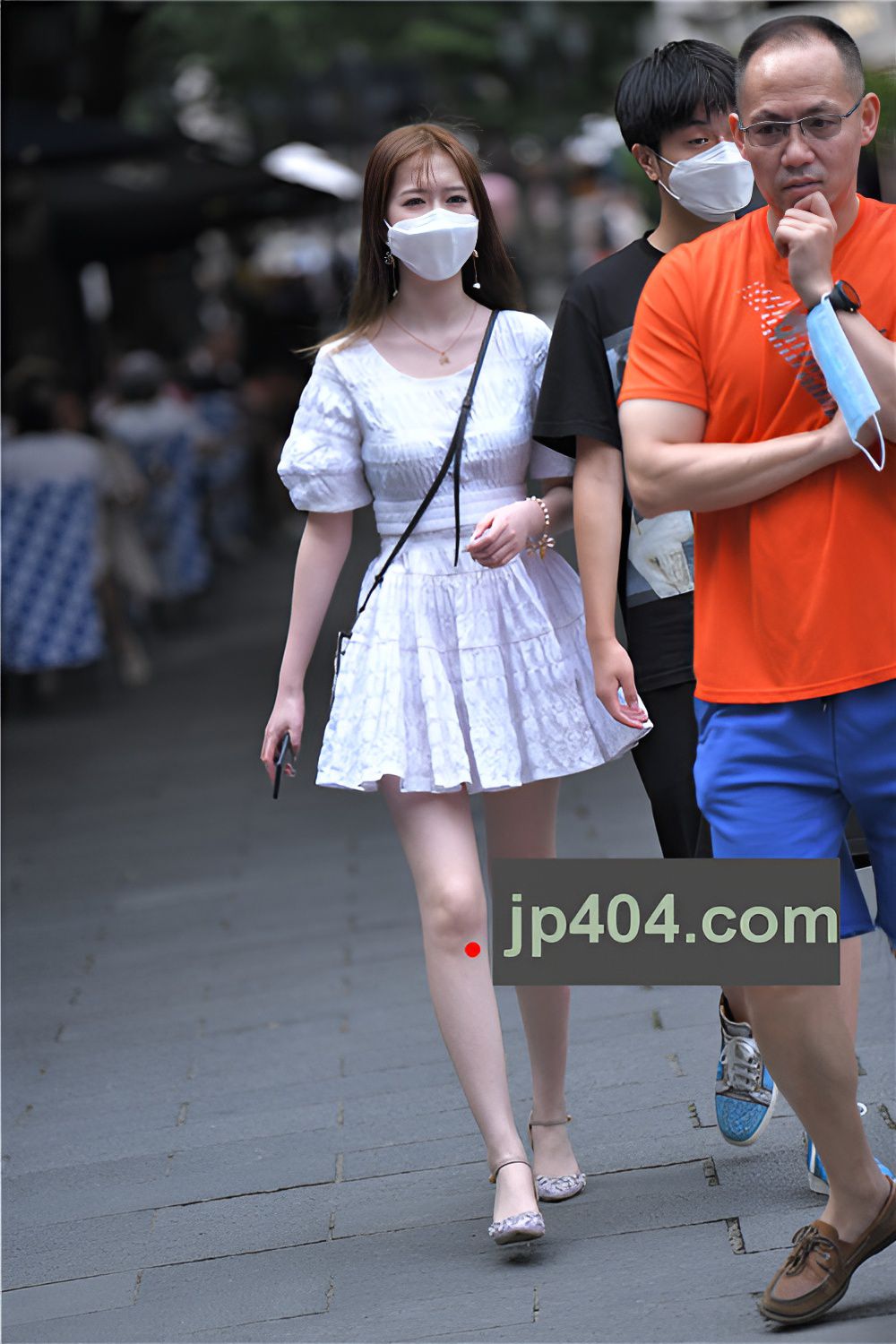 白裙小姐姐(68P)[1.6G/JPG]