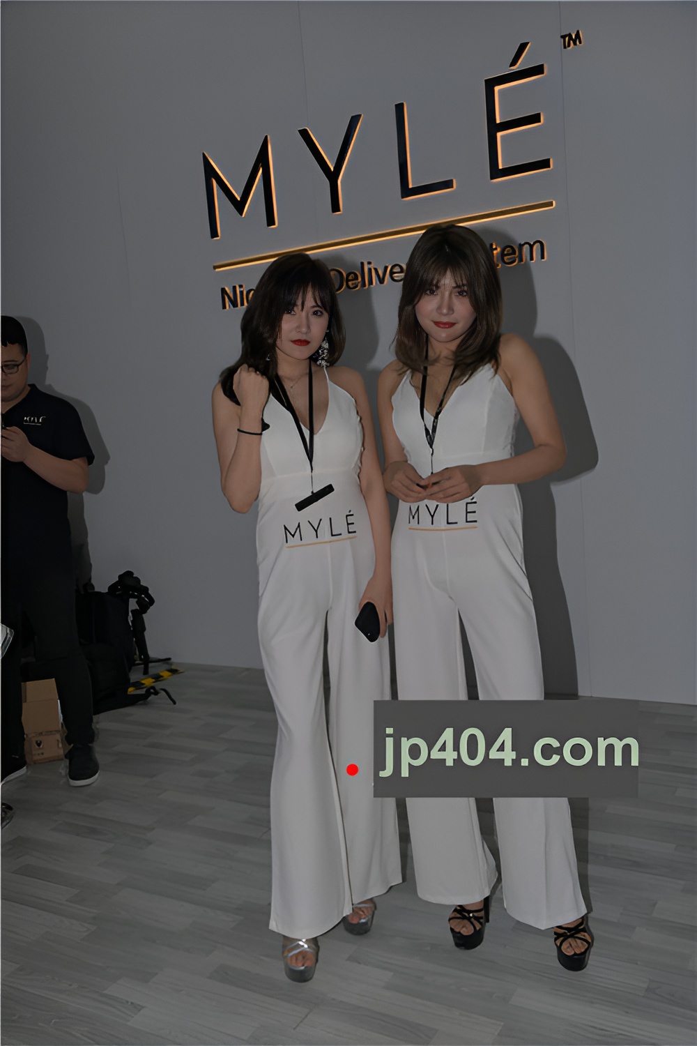 漂亮的妹子(46P)[1.05G/JPG]