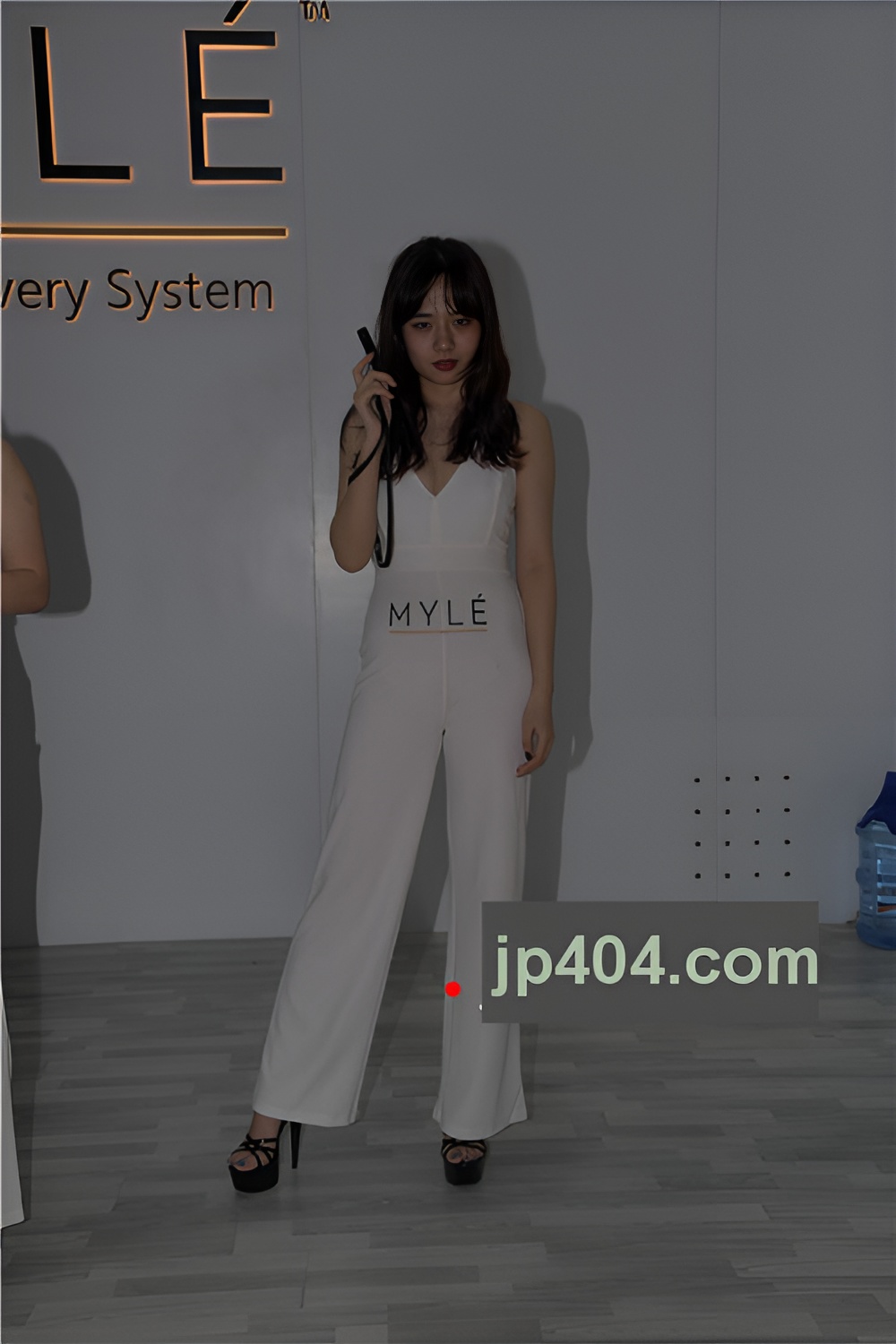 漂亮的妹子(46P)[1.05G/JPG]