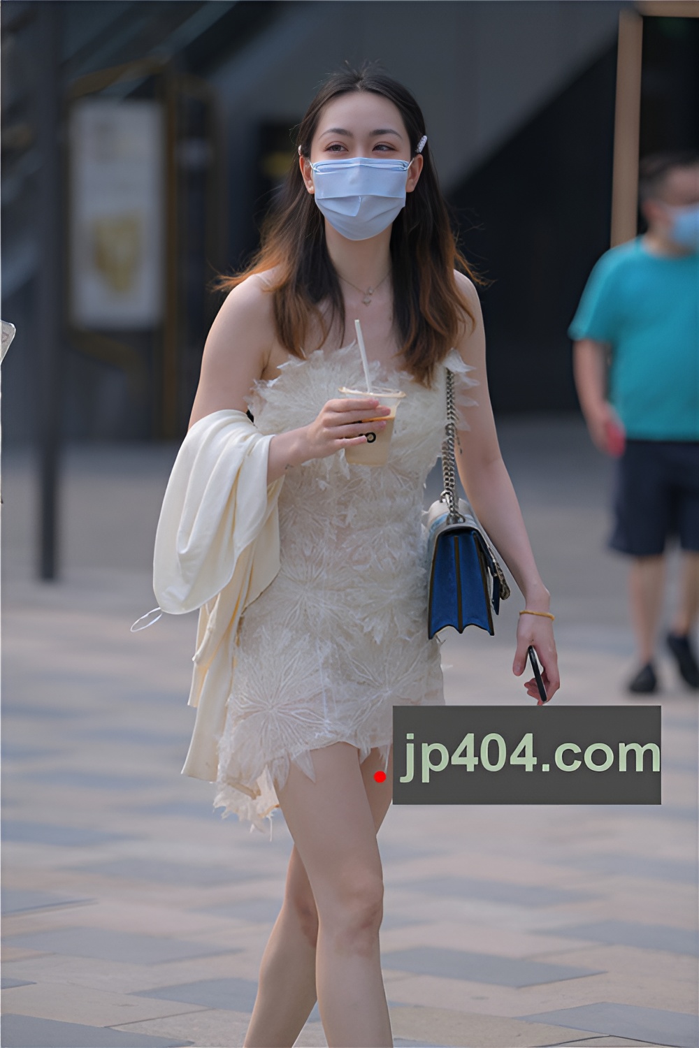 漂亮的白裙妹子(286P)[7.11G/JPG]