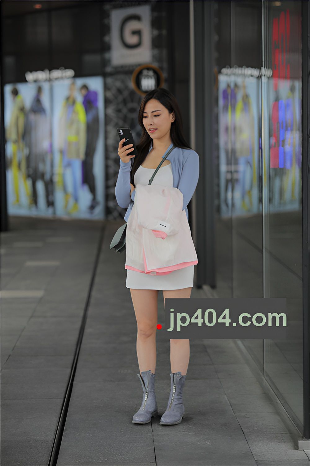 漂亮的裸腿妹子(38P)[418M/JPG]