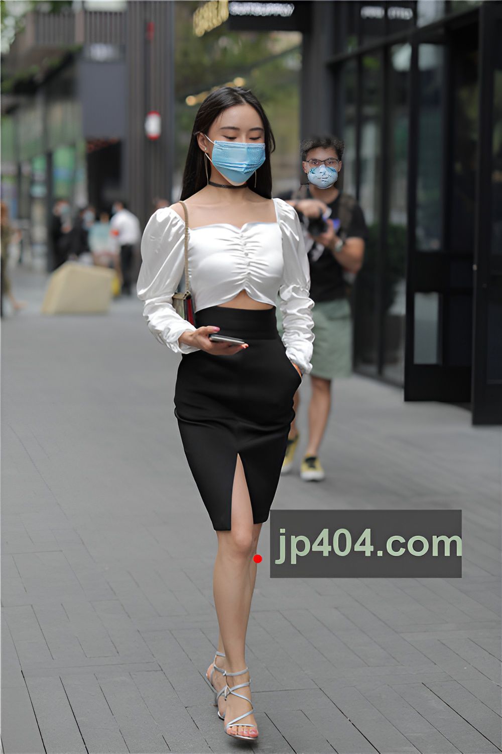 戴着口罩的气质小姐姐(50P)[451M/JPG]