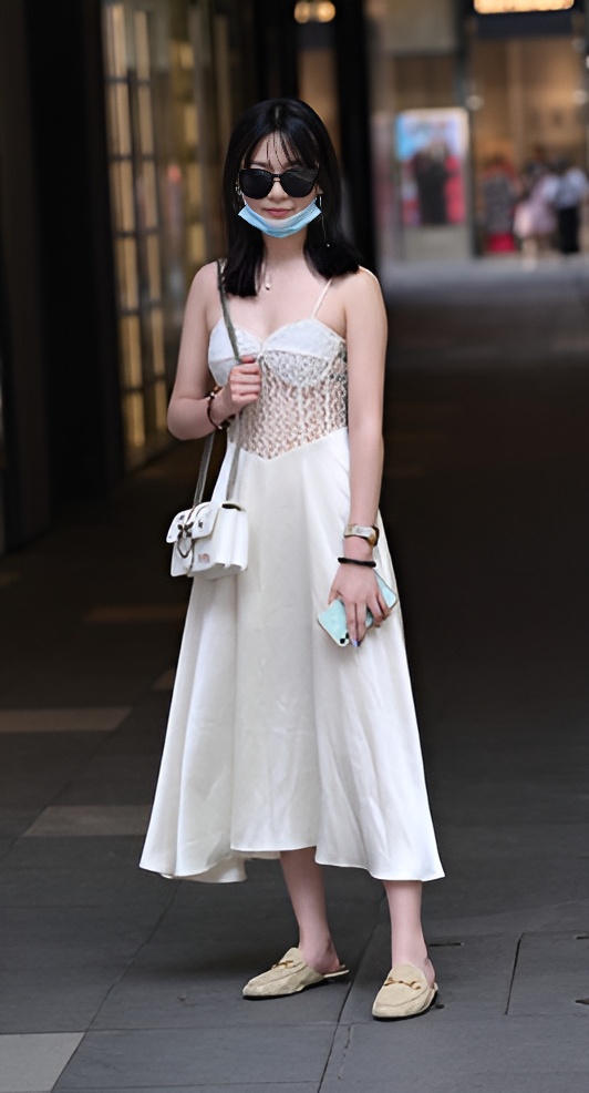 性感的镂空吊带长裙小姐姐【套图+视频】