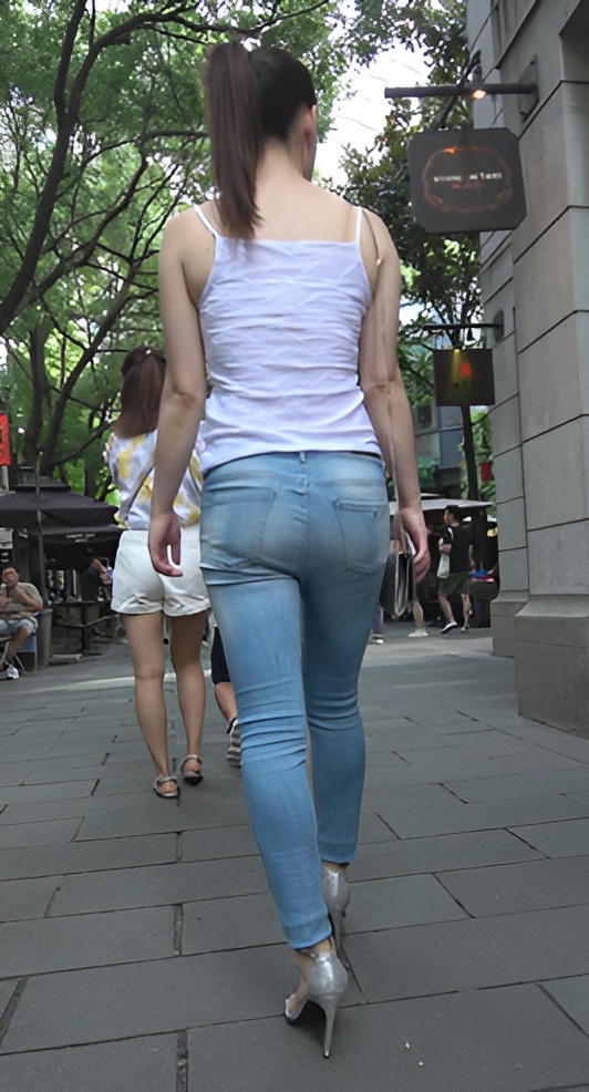 蓝色牛仔裤MM[2.12G/MP4]